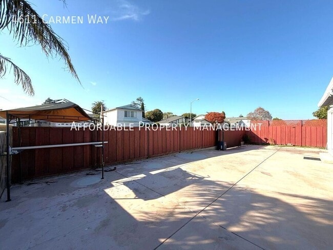 Building Photo - 4611 Carmen Way