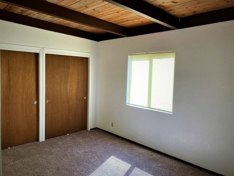 Building Photo - 506 Herrick Ave