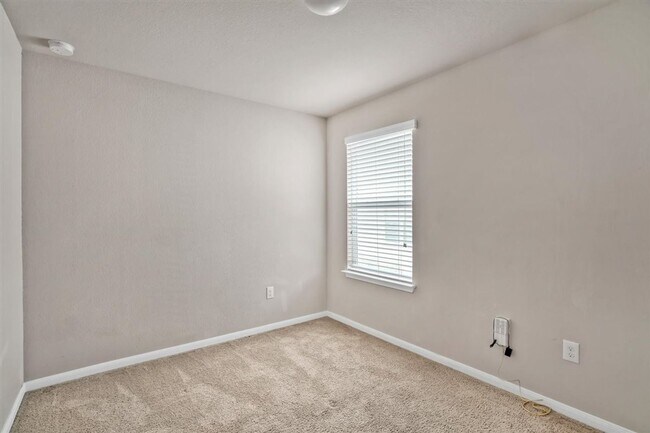 Building Photo - 11324 Malta Dr