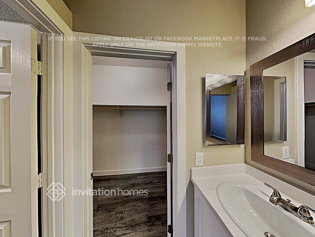 Building Photo - 7912 Horn Tail Ct