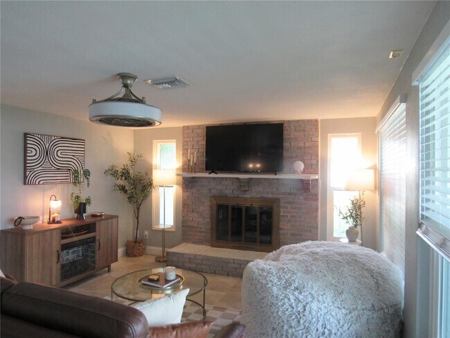 Building Photo - 2650 Society Dr
