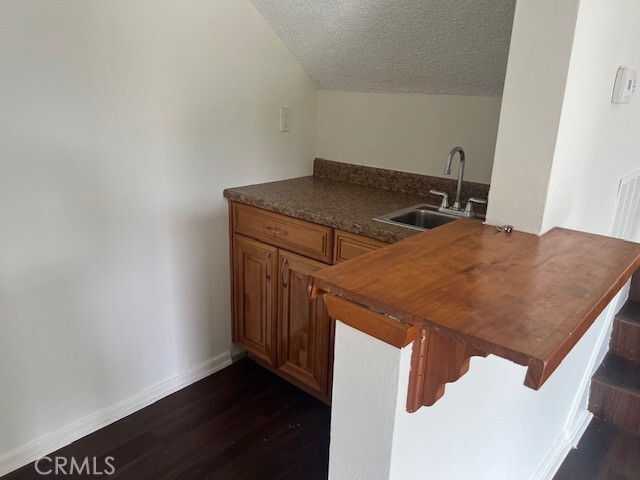 Building Photo - 20252 Everglades Ln