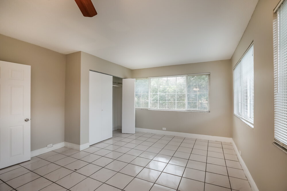 Building Photo - 1100 NW 143rd St