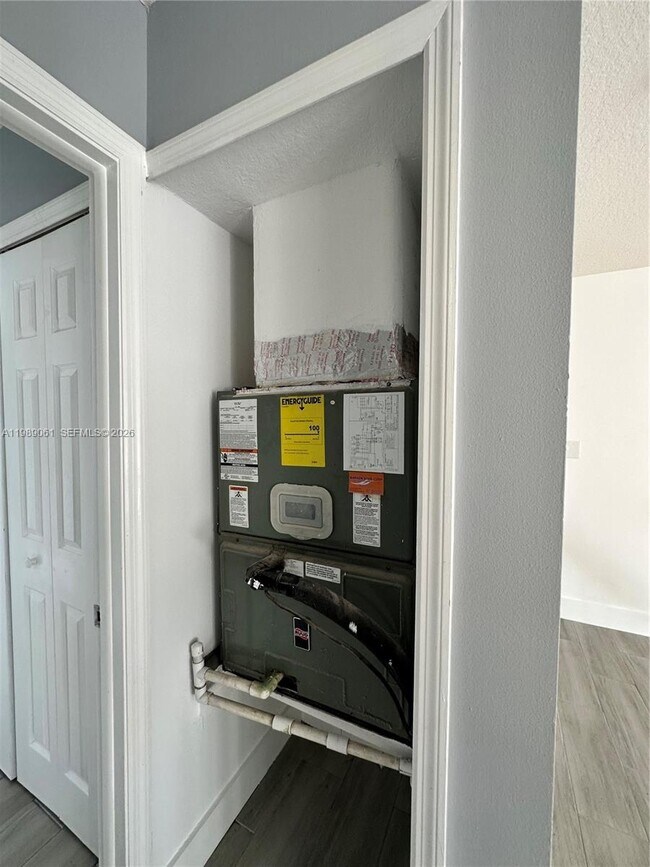 Building Photo - 14832 SW 104th St