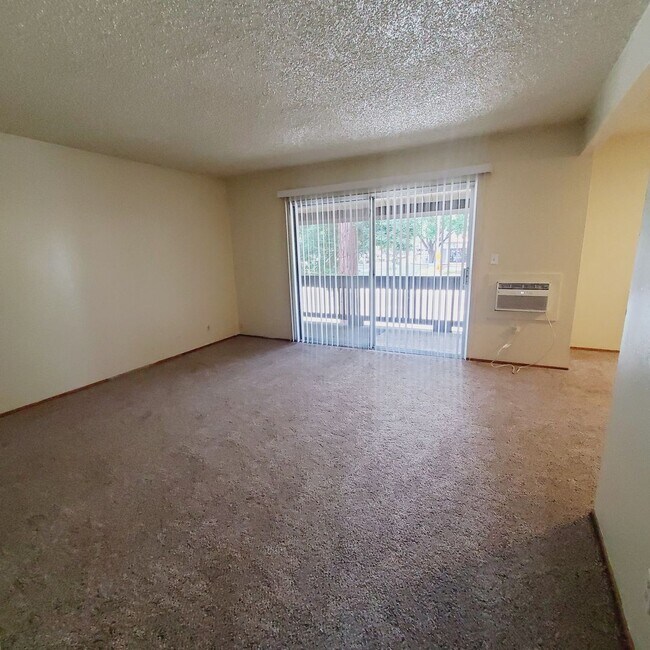 Building Photo - 2 Bedroom Upper Unit In Central Livermore ...