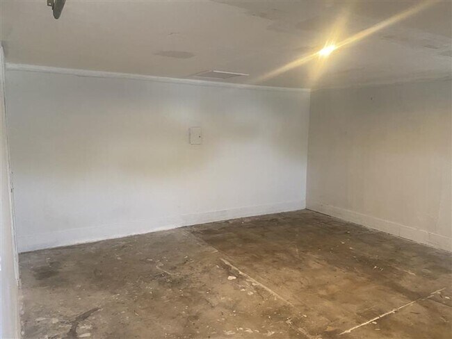 Building Photo - 1407 Churing Dr