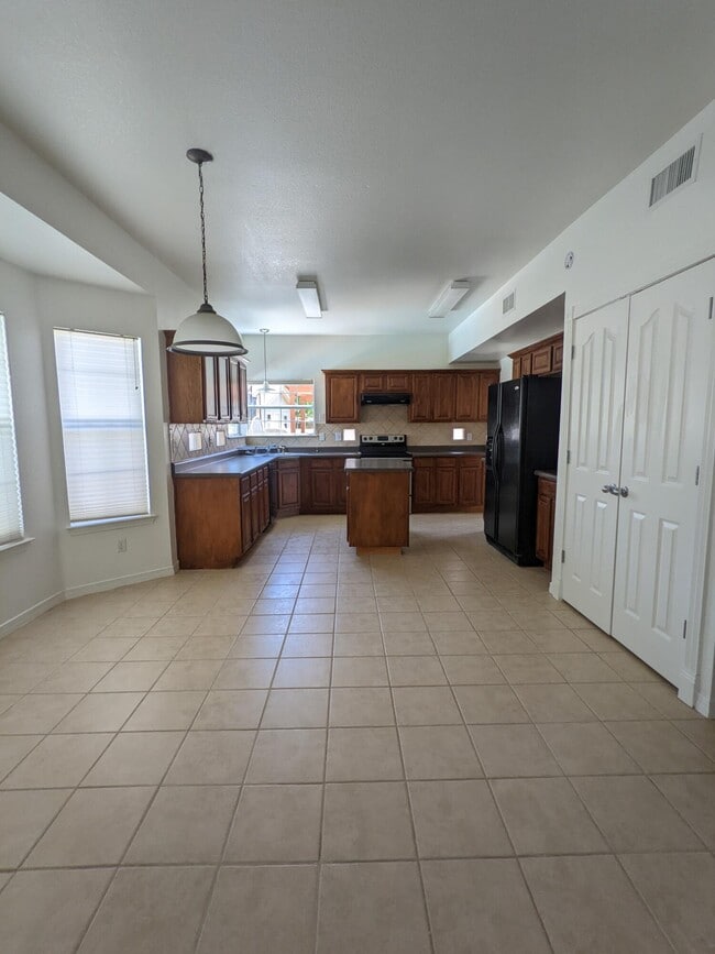 Building Photo - 12509 Sun Haven Dr