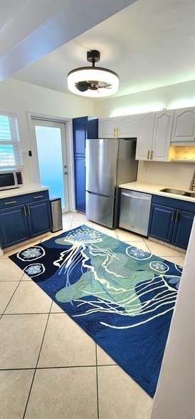 Building Photo - 320 S Surf Rd