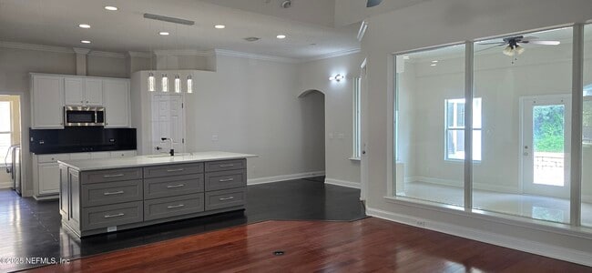 Building Photo - 10064 Ecton Ln