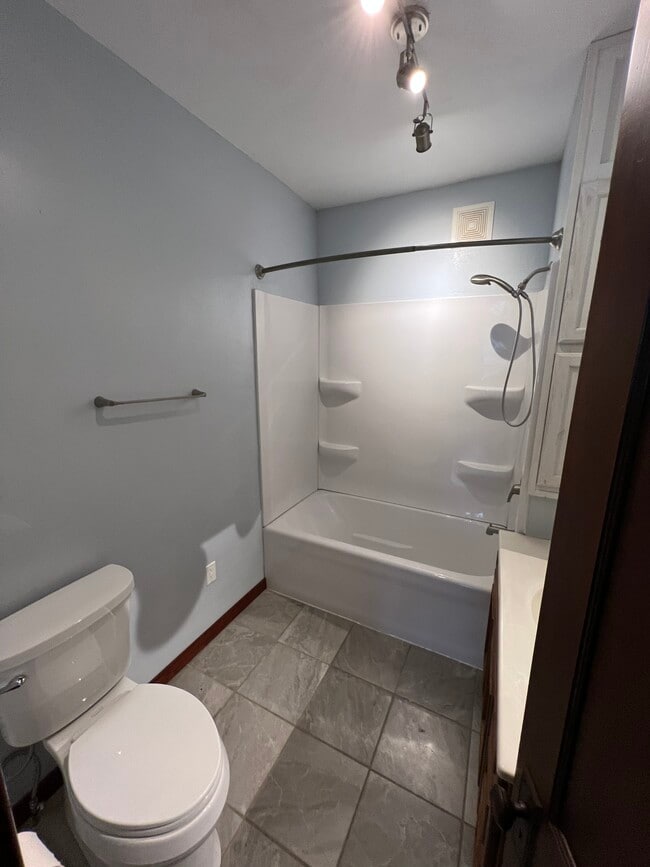 Bathroom - 468 1st Ave NE