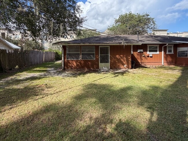 Building Photo - 2294 - Shady Forest