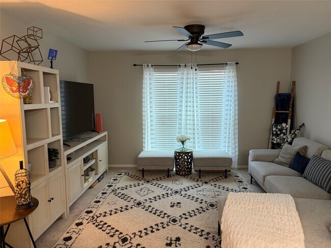 Building Photo - 14555 Wunderlich Dr
