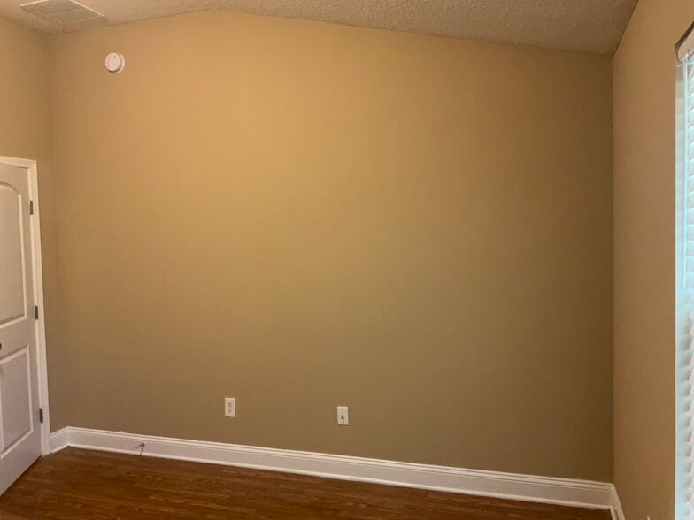 Building Photo - 2132 Cherokee Cove Trl