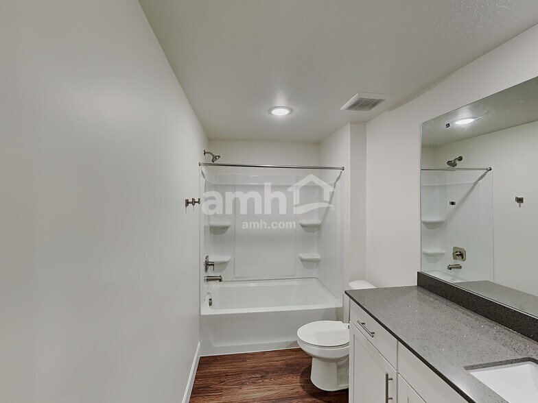 Building Photo - 6008 S Jordan Pkwy W