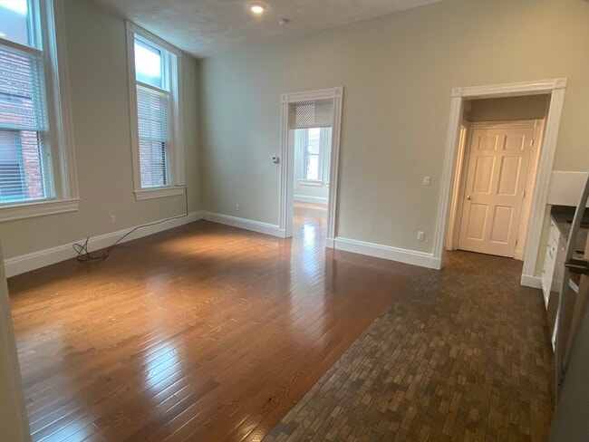 Building Photo - 9 Mt Vernon St