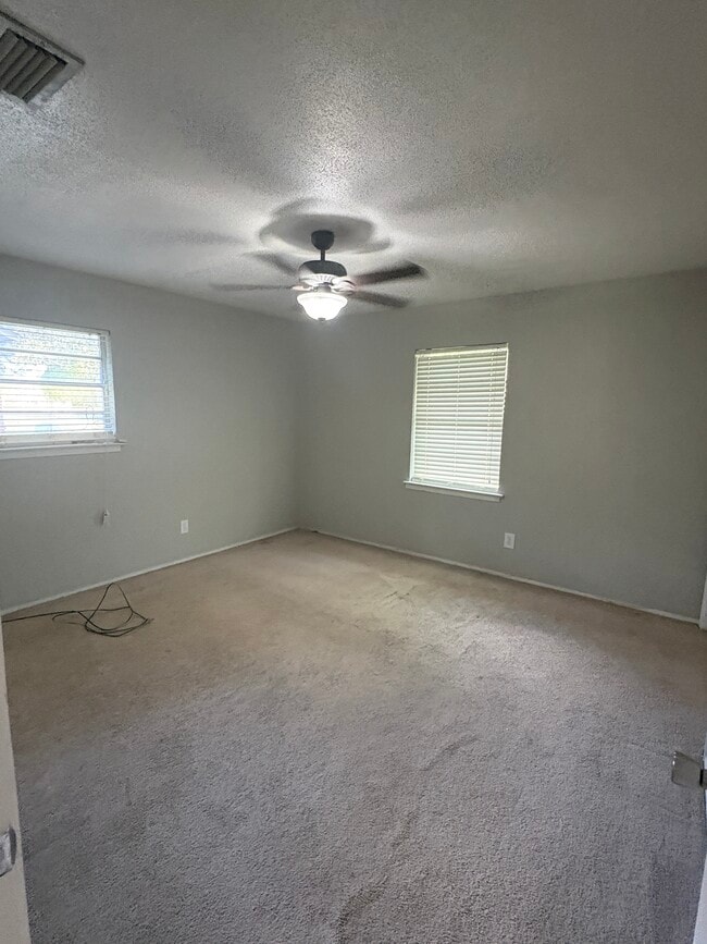 Building Photo - 3264 Hackberry Ln