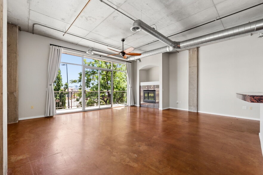 Building Photo - 2899 N Speer Blvd