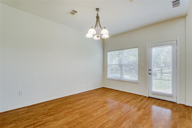 Building Photo - 1041 Colonial Dr