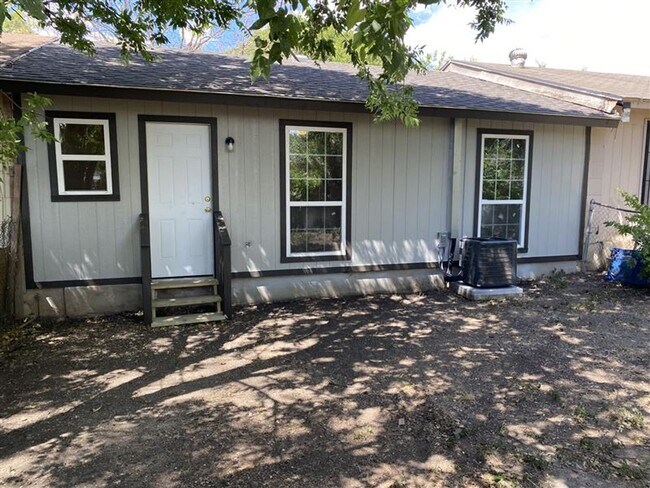 Building Photo - 5514 Little Creek Dr