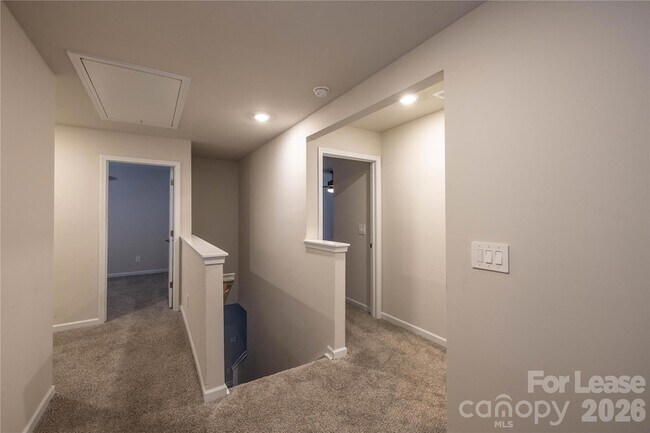 Building Photo - 309 Fairchild Wy