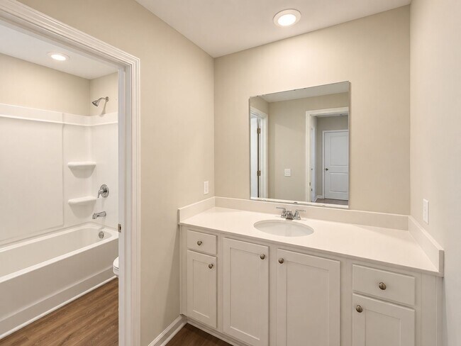 Building Photo - 833 Kirby Ct