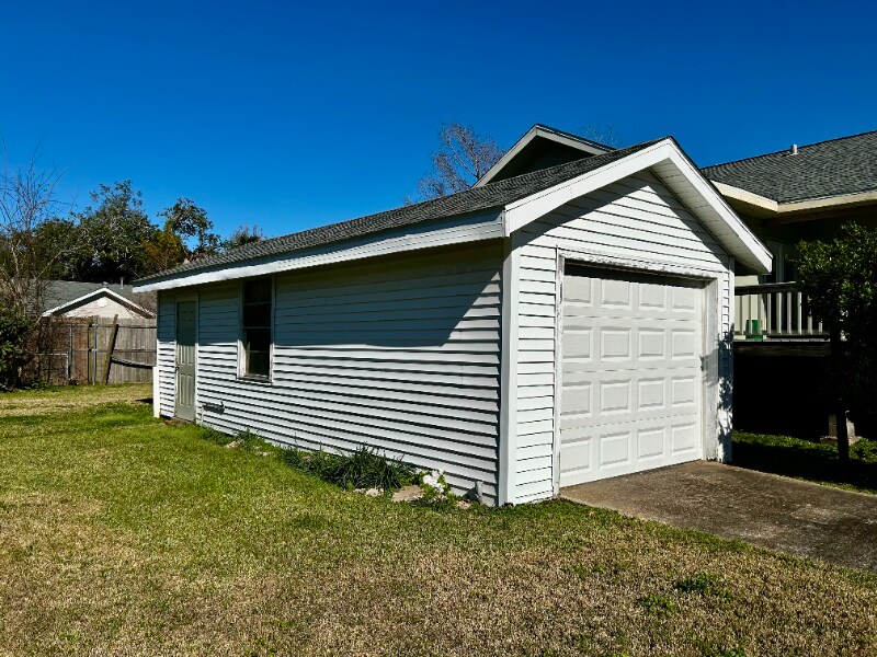 Building Photo - 222 Woodruff St