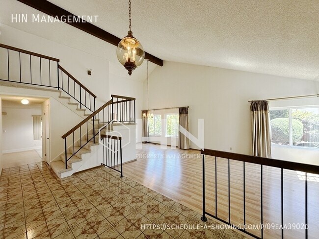 Building Photo - 43000 Noria Rd