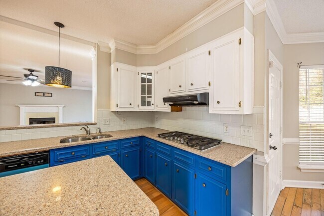 Building Photo - 1114 Rivershyre Dr