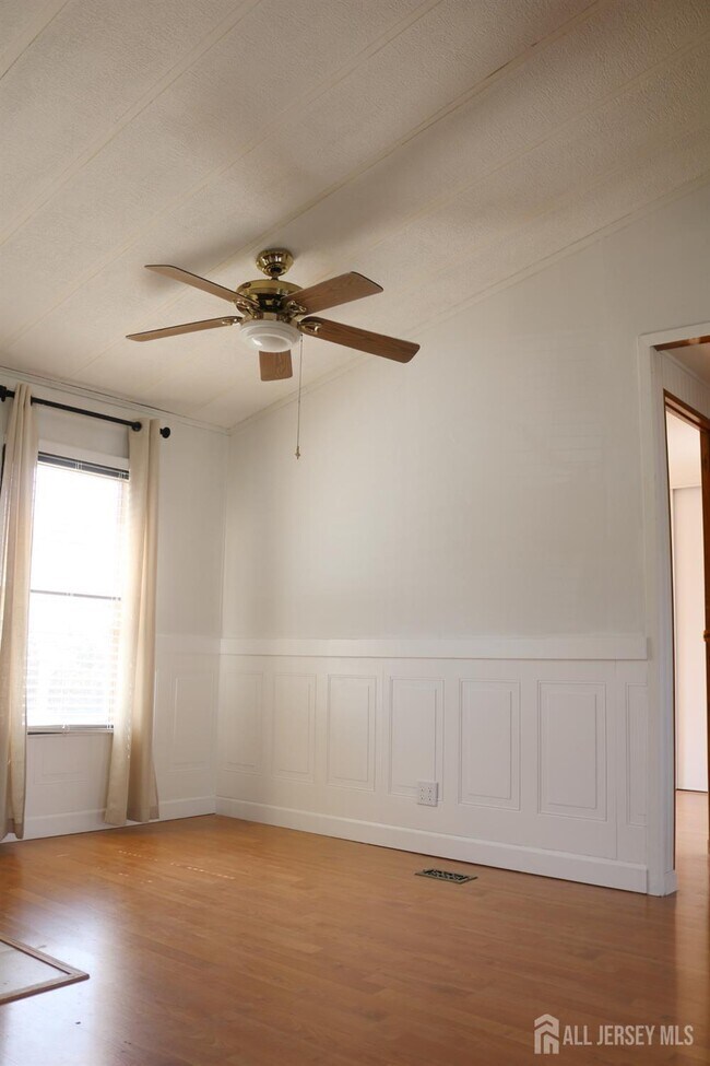 Building Photo - 5 Fallow Dr