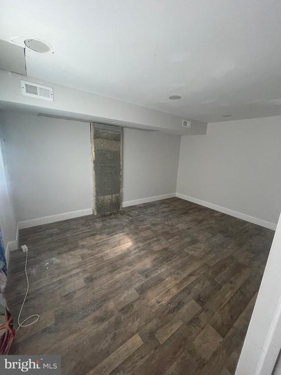 Building Photo - 3300 Kayford Cir