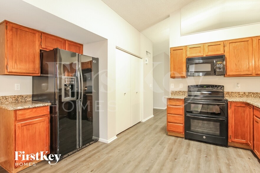 Building Photo - 13269 N 56th Ave