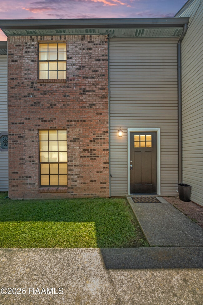Building Photo - 105 Steiner Rd