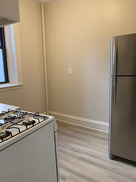 Building Photo - 71 Park St