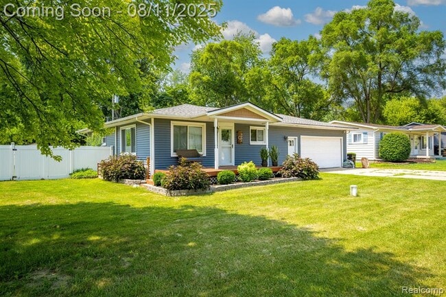 Building Photo - 5021 Lakeborn Dr