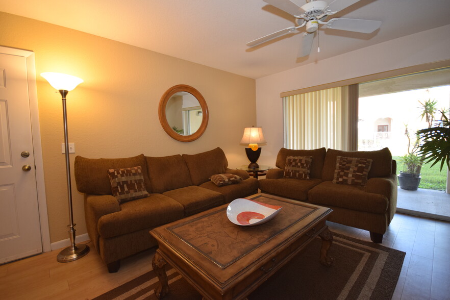 Living Area with Patio - Bella Vista Apartments