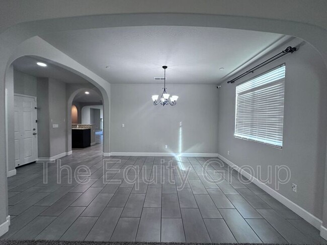 Building Photo - 2840 Channel Reef Ave