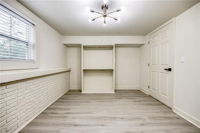 Building Photo - 3254 Newcastle Way