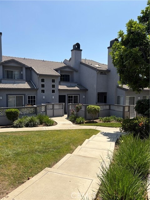 Building Photo - 8248 Inglenook Pl