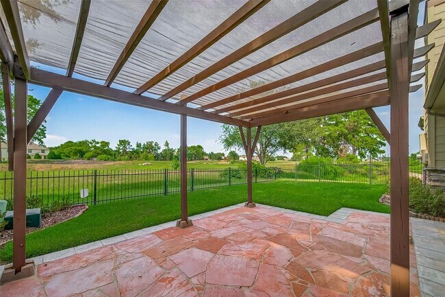 Building Photo - 7914 Loyel Pointe Dr