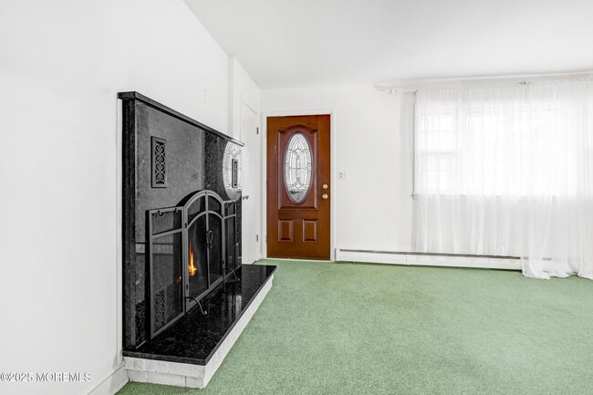 Building Photo - 488 Monmouth Rd