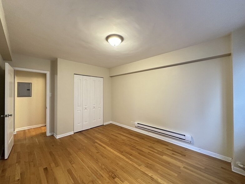 Building Photo - 4180 N Marine Dr