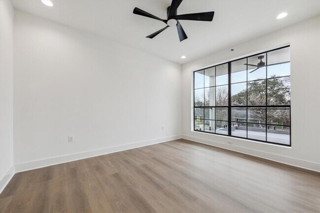 Building Photo - 5513 Pagewood Ln