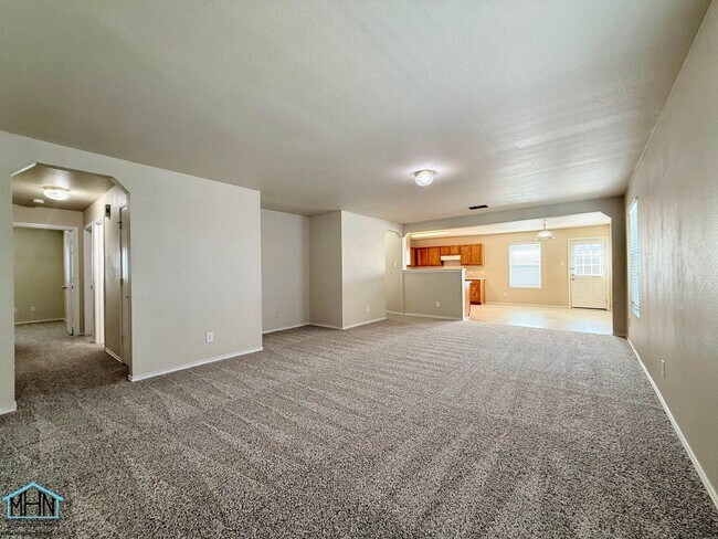 Building Photo - 3430 Ironwood Falls