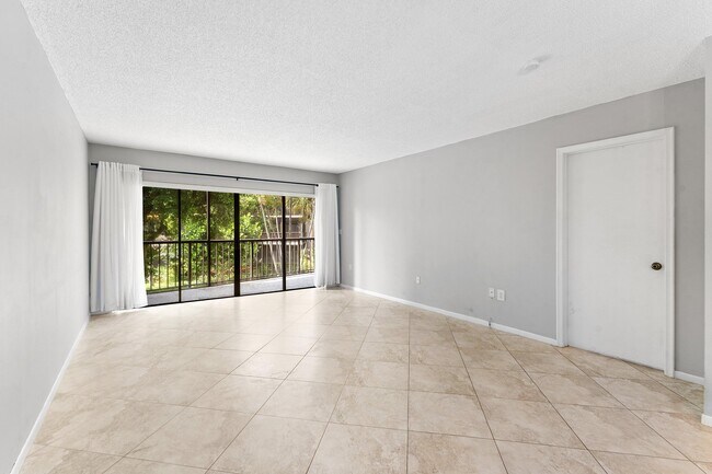 Building Photo - 3605 S Ocean Blvd