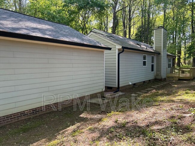 Building Photo - 4200 Willowdale Ct