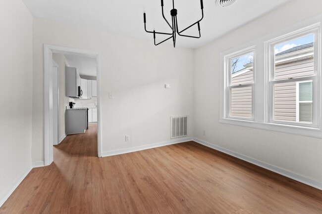 Building Photo - Trek Rentals