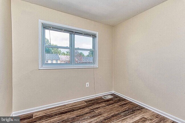 Building Photo - 8467 Ivy Glen Ct