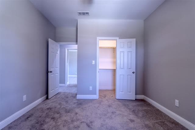 Building Photo - 2813 Belmont Dr