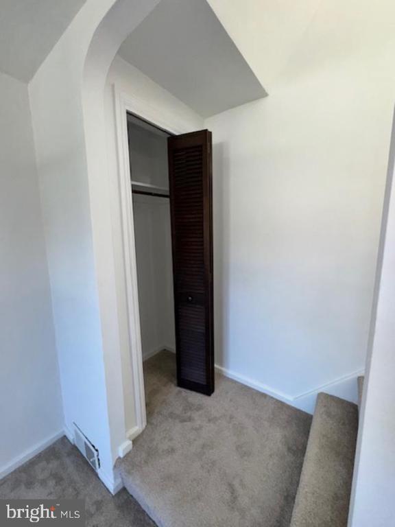 Building Photo - 9 Strathaven Dr
