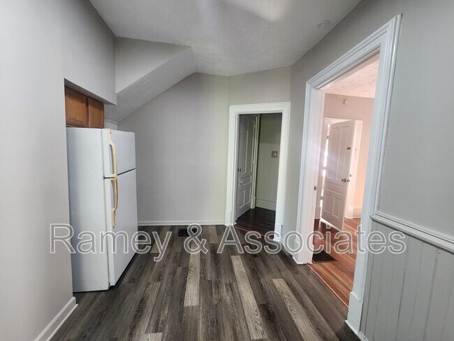 Building Photo - 1842 Bolling Ave